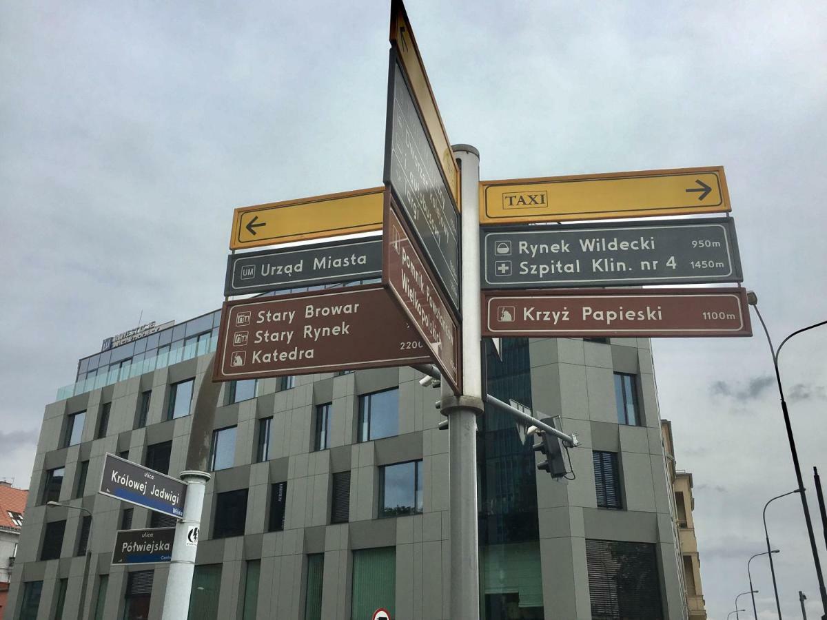 Fractal Guest Rooms - Poznan Centrum Andersia Square & Old Town Екстериор снимка